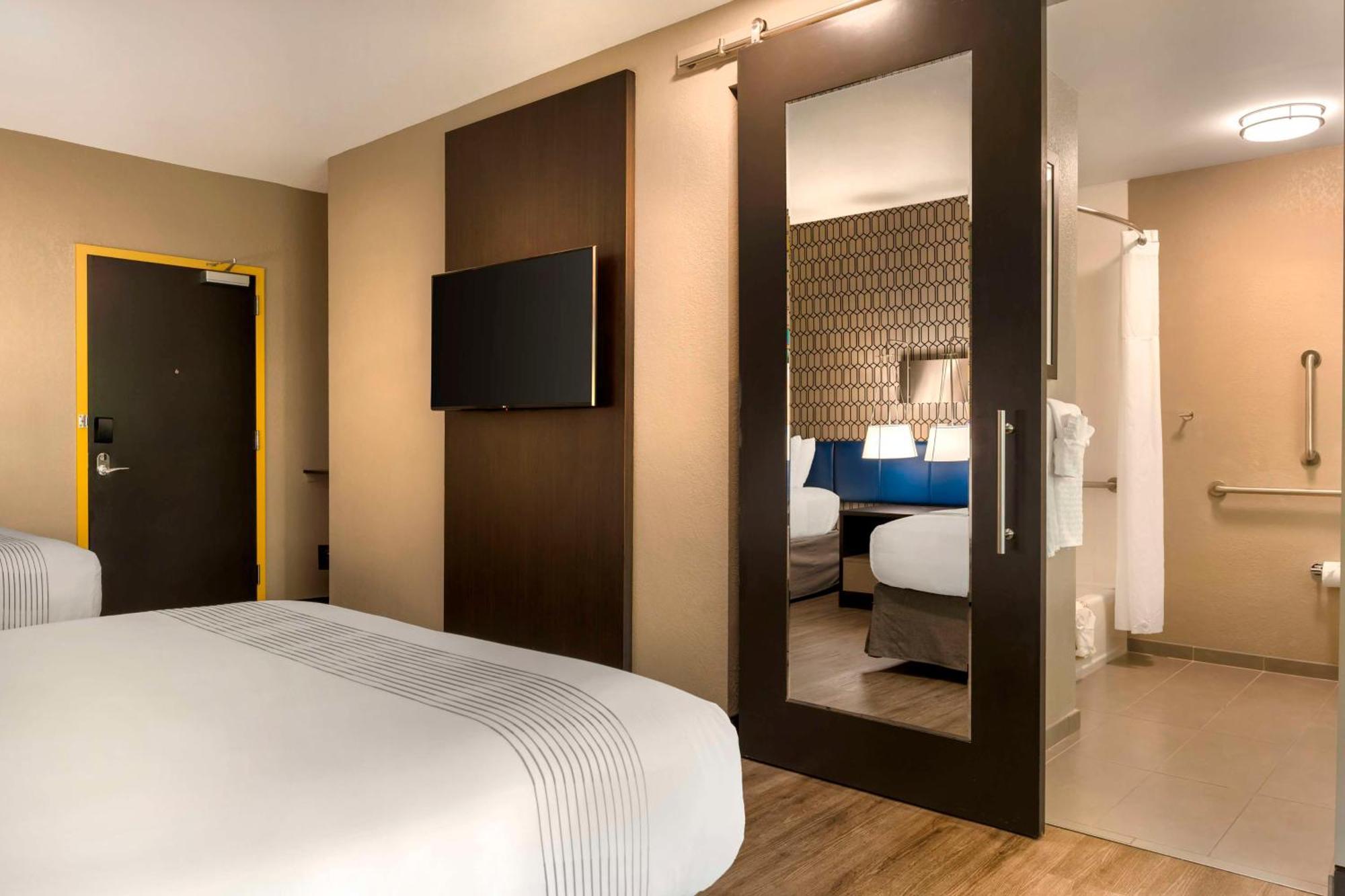 Glo Hotel Asheville-Blue Ridge Parkway Екстер'єр фото