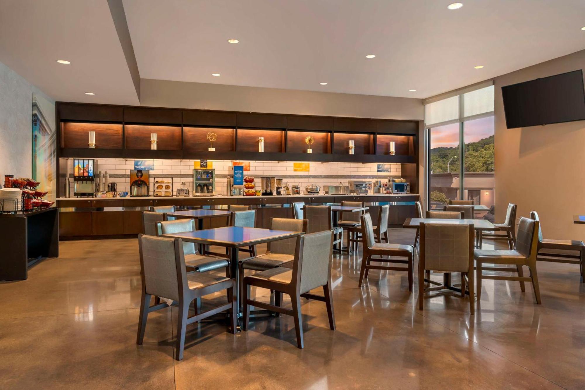 Glo Hotel Asheville-Blue Ridge Parkway Екстер'єр фото